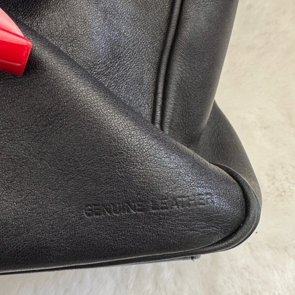 Jones New York Black Shoulder Bag - Picture 3 of 6